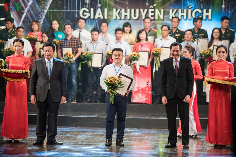 vov ghi dau an voi 8 tac pham doat giai bao chi quoc gia 2019 hinh 17