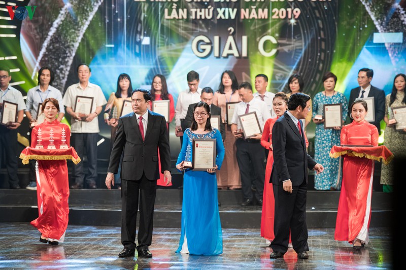 vov ghi dau an voi 8 tac pham doat giai bao chi quoc gia 2019 hinh 12