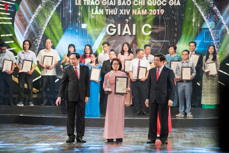 vov ghi dau an voi 8 tac pham doat giai bao chi quoc gia 2019 hinh 13