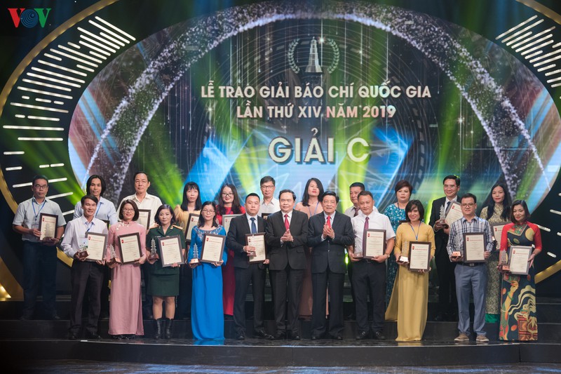vov ghi dau an voi 8 tac pham doat giai bao chi quoc gia 2019 hinh 10