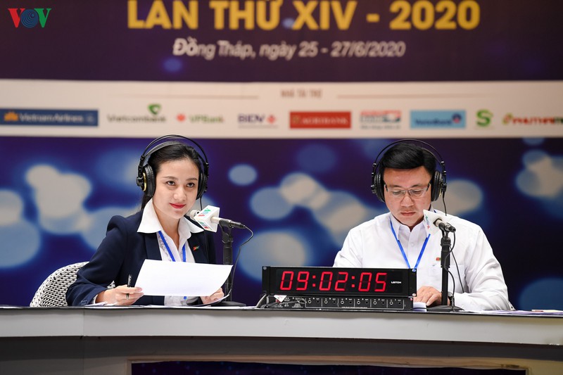 can canh ngay thi "phat thanh truc tiep" dau tien tai lhpt toan quoc hinh 5