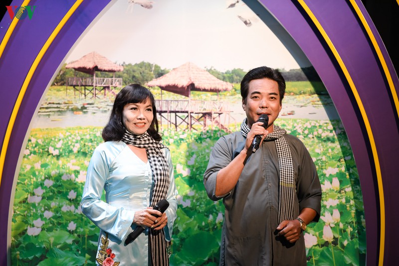 can canh ngay thi "phat thanh truc tiep" dau tien tai lhpt toan quoc hinh 16