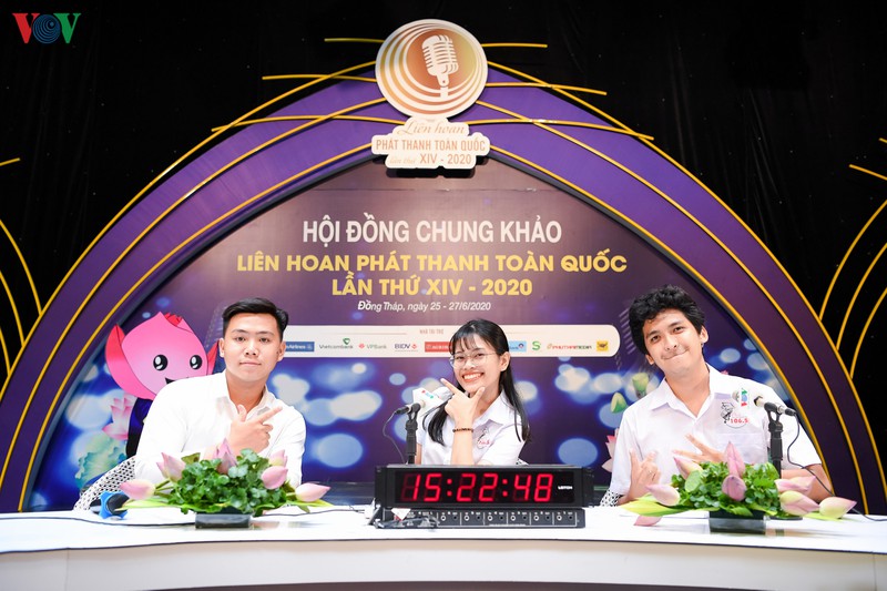 can canh ngay thi "phat thanh truc tiep" dau tien tai lhpt toan quoc hinh 18