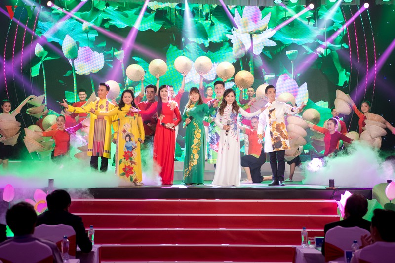 toan canh le khai mac lien hoan phat thanh toan quoc lan thu xiv hinh 11