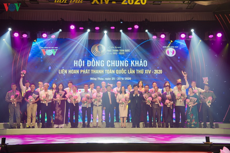 toan canh le khai mac lien hoan phat thanh toan quoc lan thu xiv hinh 10