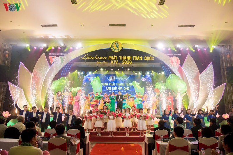 toan canh le khai mac lien hoan phat thanh toan quoc lan thu xiv hinh 14