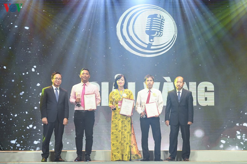 toan canh le be mac va trao giai lien hoan phat thanh toan quoc lan thu xiv hinh 12
