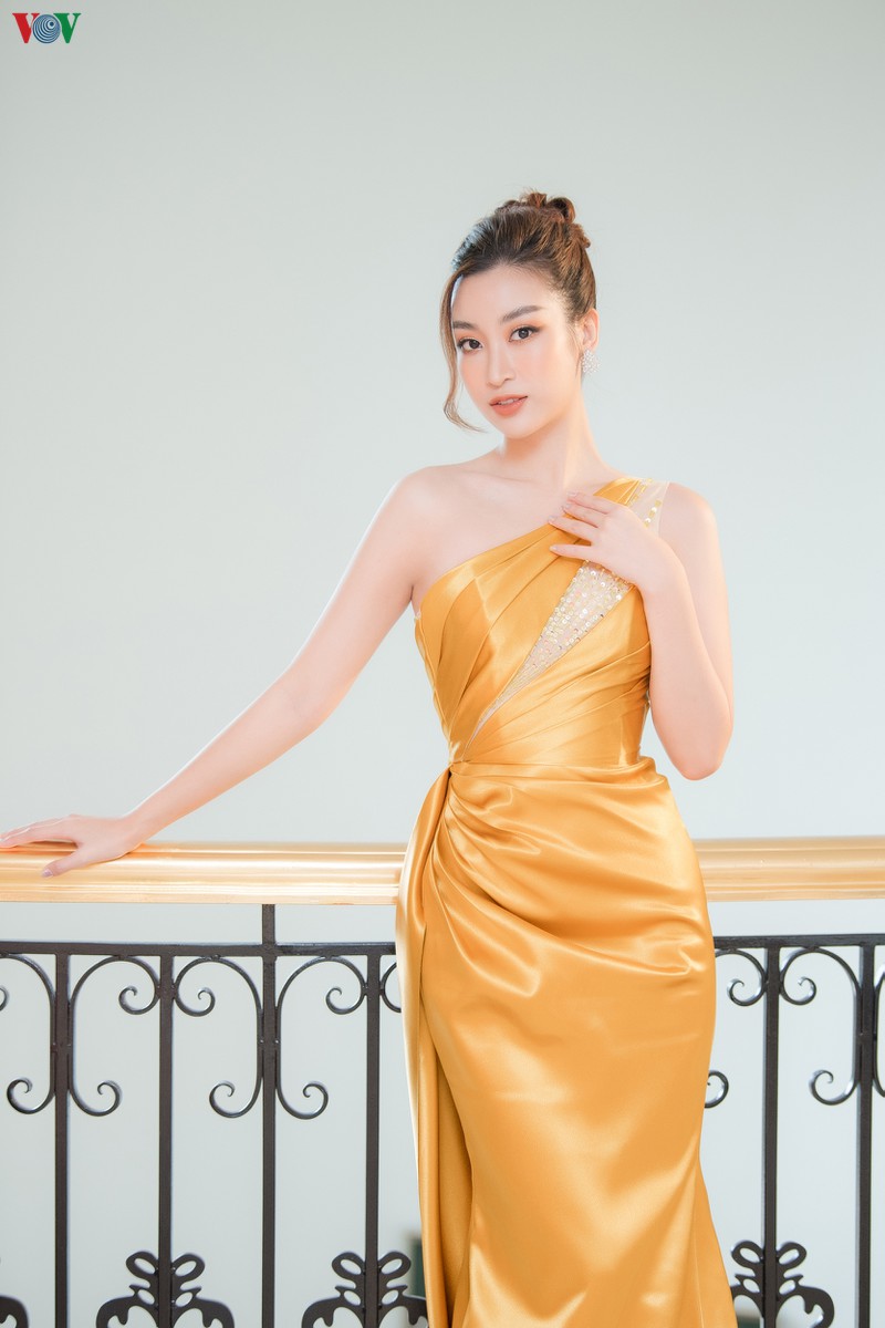 hoa hau do my linh – luong thuy linh dien ca "cay vang" di du event hinh 5