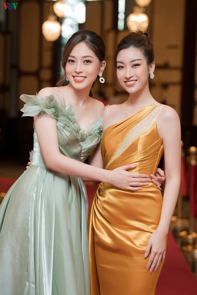 hoa hau do my linh – luong thuy linh dien ca "cay vang" di du event hinh 15