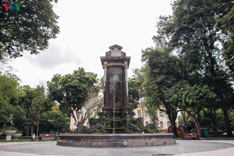 can canh dai phun nuoc co nhat ha noi xuong cap, deo "dai chong sap" hinh 2