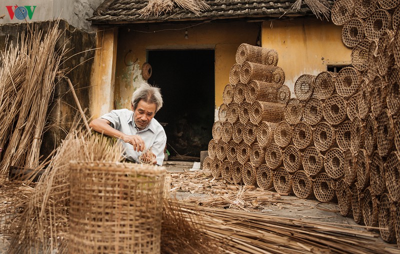 lang nghe dan ngu cu truyen thong hung hoc o quang ninh hinh 1