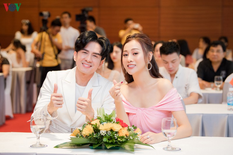 phuong oanh hoa cong chua keo ngot, "ban tim" voi dan truong hinh 13