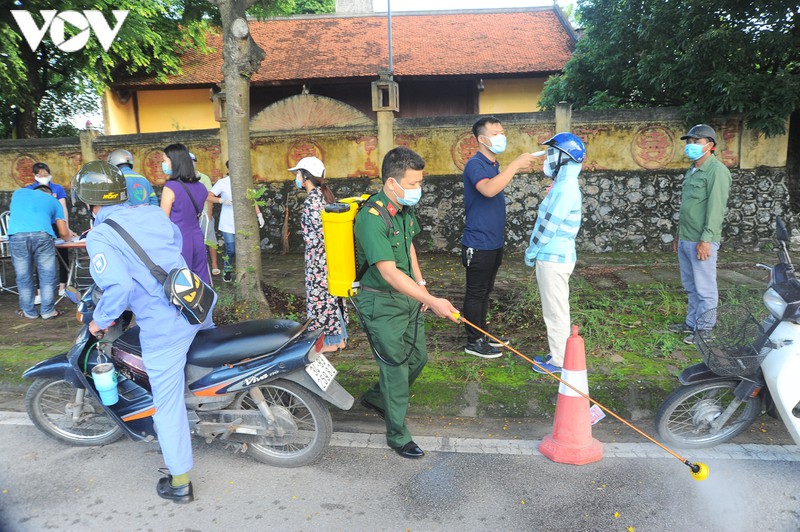 anh: hai duong siet chat kiem soat toan thanh pho, han che dich lay lan hinh 9