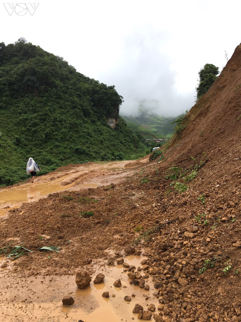3 nguoi bi thuong do mua lon, lu quet tai quang ninh va dien bien hinh 1