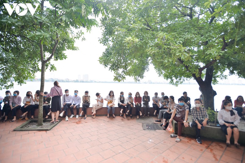 chen chuc le phu tay ho mung 1 thang 7 am lich bat chap dich covid-19 hinh 16