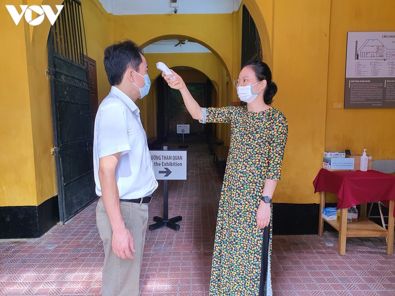 nhieu di tich, danh lam thang canh tai ha noi van mo cua nhung khong co khach hinh 14