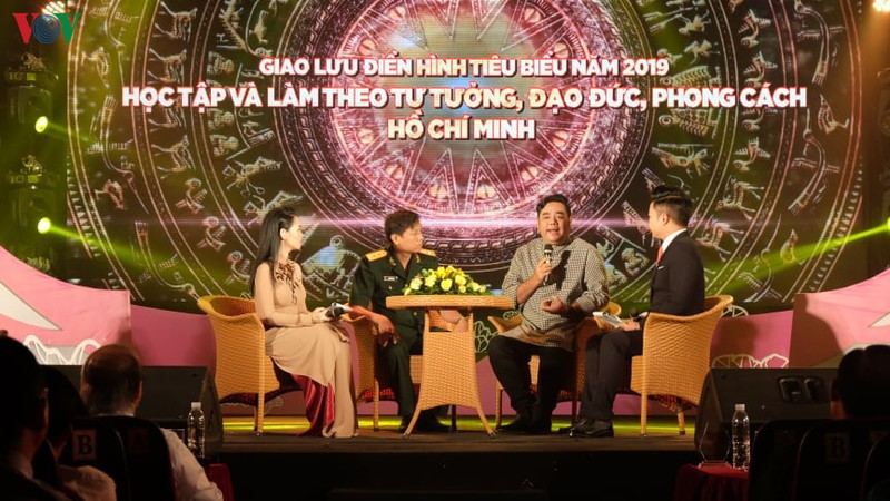 giao luu dien hinh trong hoc tap, lam theo tu tuong, dao duc ho chi minh hinh 2
