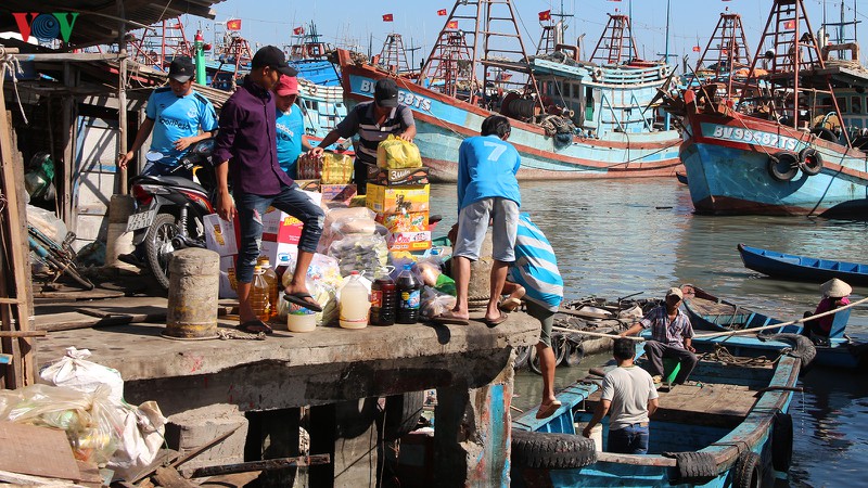 ngu dan tinh chuyen ban tau khi chi phi cao, lao dong khan hiem hinh 1