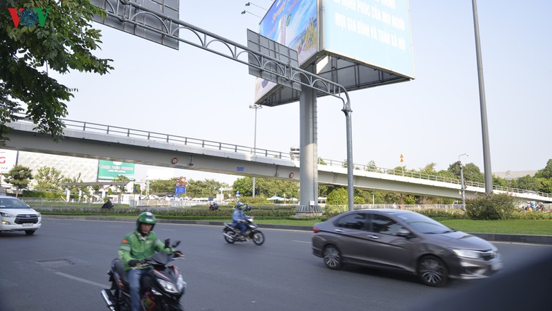tphcm giao thong thong suot trong ngay nghi tet dau tien hinh 1
