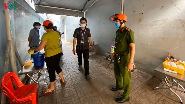 nhieu hang quan chap nhan thua lo thuc hien nghiem cong tac chong dich hinh 1