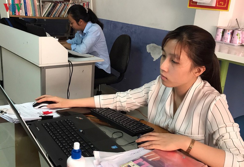 dao tao truc tuyen vi dich benh, sinh vien them ky nang mem hinh 2