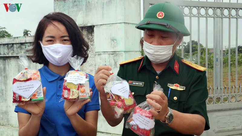 tuoi tre nghe an "mo" lon tiet kiem mua qua… gui vao khu cach ly hinh 2