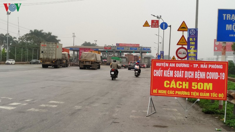 doanh nghiep van tai hai phong "quang chan len co" lo giay ra vao thanh pho hinh 1