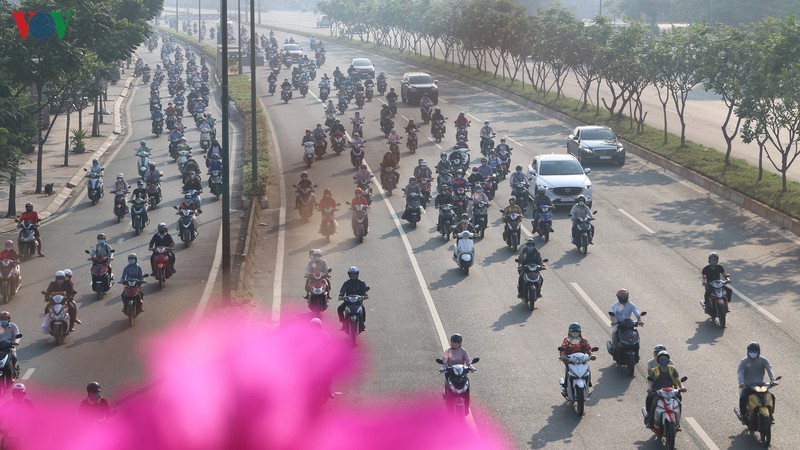 khap nga tphcm dong duc nhu khong co "cach ly xa hoi" hinh 1
