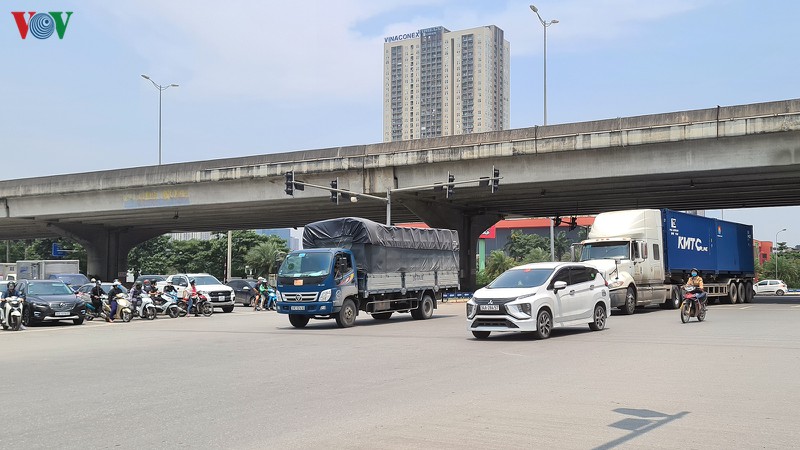 cach ly xa hoi: cua ngo thu do van dong nguoi tham gia giao thong ngay cuoi tuan hinh 4