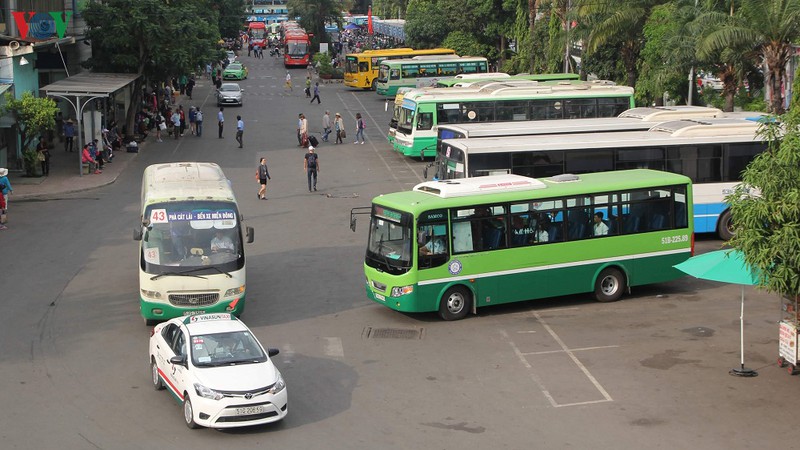 tphcm khoi phuc hoat dong he thong xe buyt tro gia hinh 1