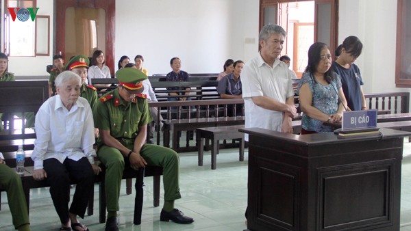 cuu chanh an pham toi tham o duoc giam an hinh 2