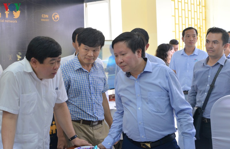 khai mac trien lam thiet bi cong nghe phat thanh truyen hinh hinh 3