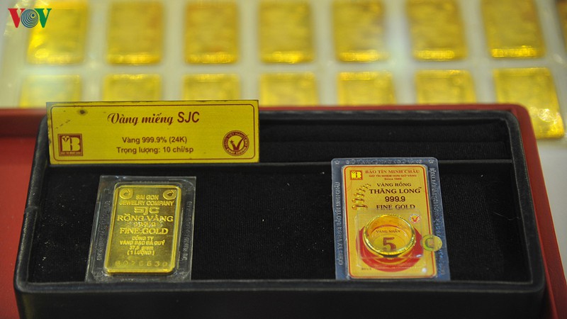 gia vang trong nuoc giam hon 500.000 dong/luong vao ngay cuoi tuan hinh 1