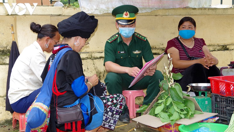 loa phat thanh trong the tran "vanh dai xanh" chong dich vung bien hinh 1