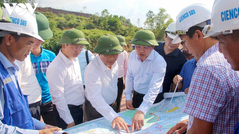duong cao toc van don - mong cai giai toa mat bang hon 1.000 ho dan hinh 2