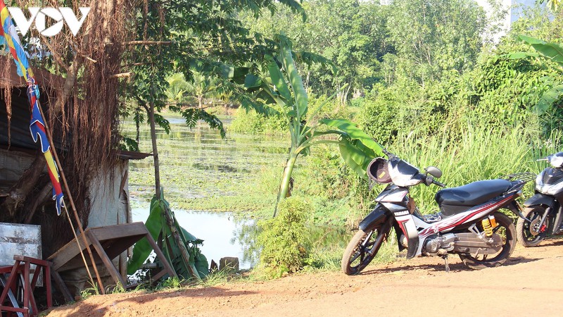 ru nhau tam ho gan nha, 2 chi em ruot duoi nuoc thuong tam hinh 1