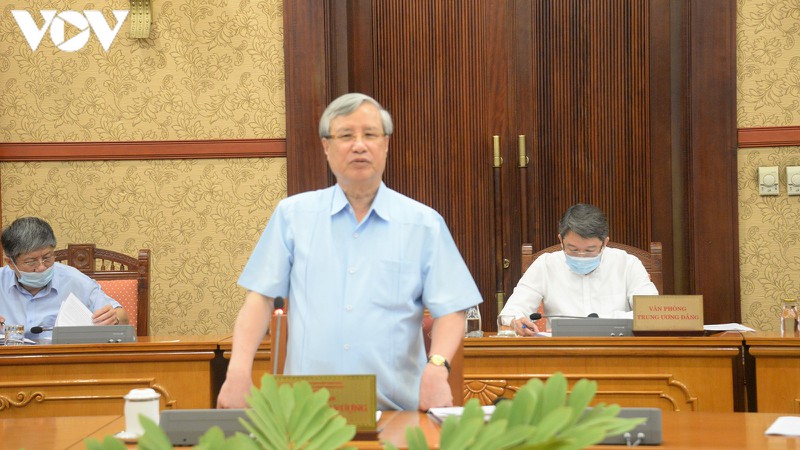 bo chinh tri lam viec voi 15 dang bo truc thuoc trung uong ve phuong an nhan su hinh 2