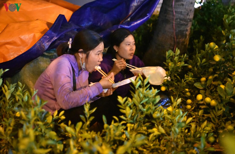 nhoc nhan ban dao, quat muu sinh trong dem dong ha noi hinh 7