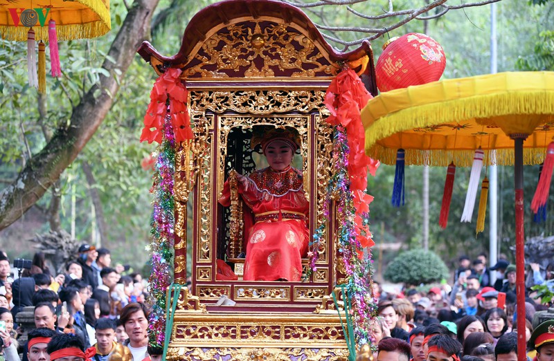 hang van du khach du le khai hoi den soc xuan canh ty 2020 hinh 17