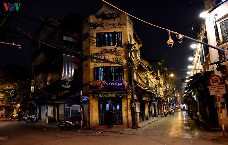 ha noi - dem nam mo pho dong hinh 12