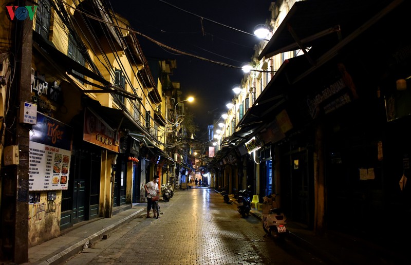 ha noi - dem nam mo pho dong hinh 13