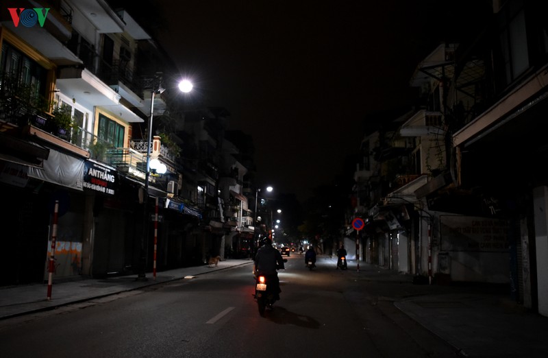 ha noi - dem nam mo pho dong hinh 14