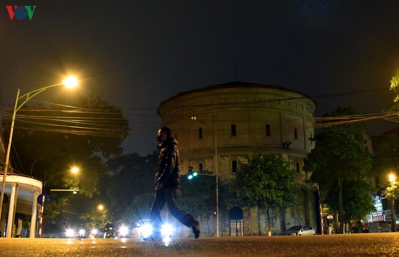 ha noi - dem nam mo pho dong hinh 16