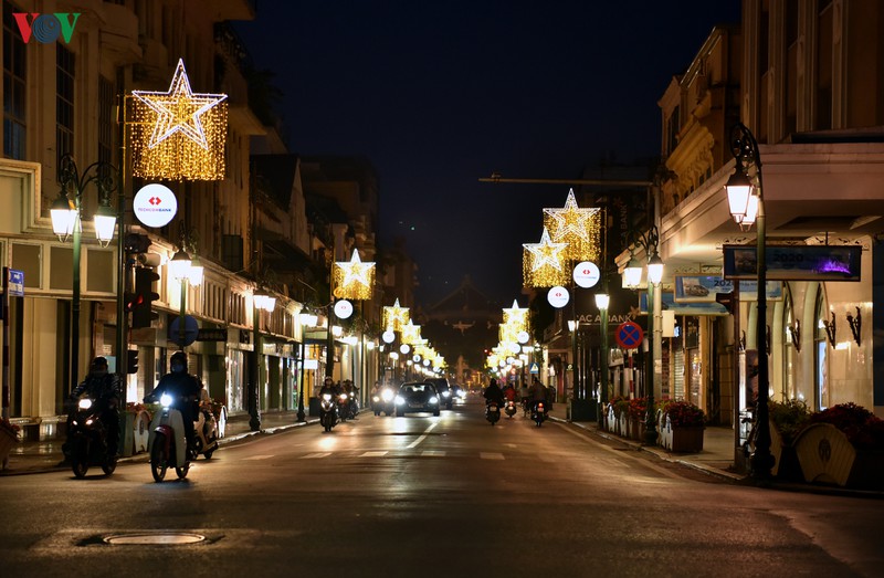 ha noi - dem nam mo pho dong hinh 5