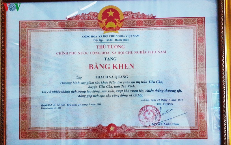 thach sa quang - tam guong thuong binh tan nhung khong phe hinh 2