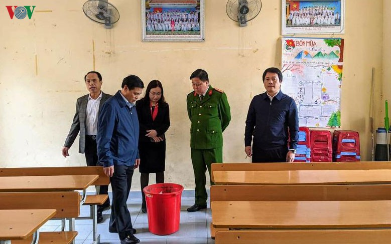 hai phong: dieu chuyen 1 hieu truong khong thuc hien tot viec phong chong corona hinh 1