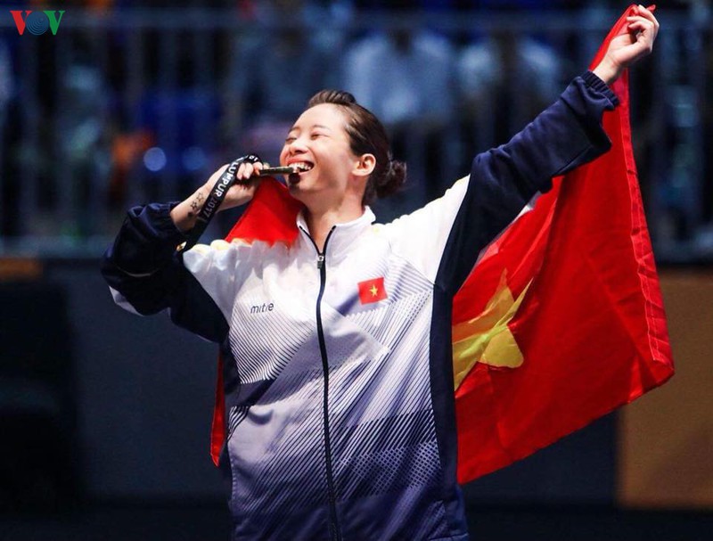 hoa khoi wushu duong thuy vi ngay 8 thang 3 khong can qua de cho xe hoa hinh 3