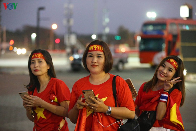 anh: nhung bong hong tiep lua cho u23 viet nam o buriram hinh 5