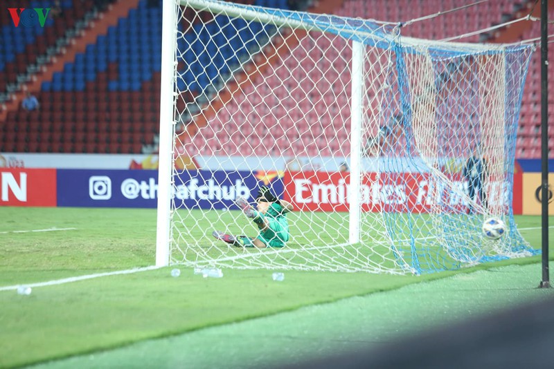 toan canh u23 viet nam 1-2 trieu tien: sai lam, the do, chia tay giai hinh 11