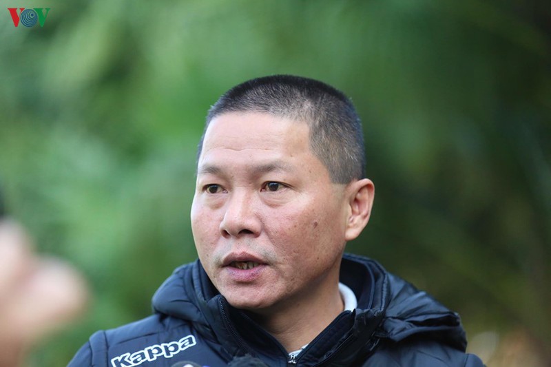 can canh: buoi tap khai xuan cua quang hai, dinh trong va ha noi fc hinh 8